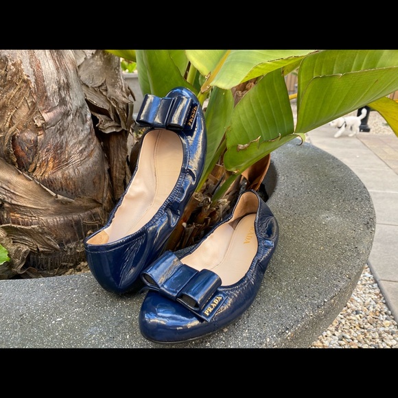 PRADA Patent Leather Bow Ballet Flats Navy Blue - Picture 9 of 9